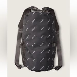 VS PINK Duffle Bag in Gray